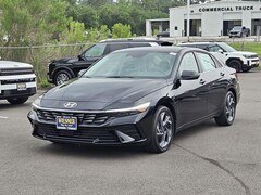 2026 Hyundai Elantra Hybrid Limited Sedan