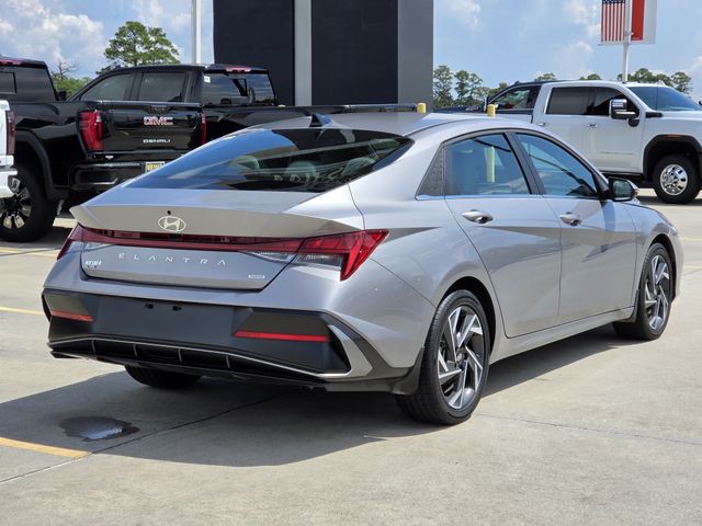 2025 Hyundai Elantra Limited - Photo 33