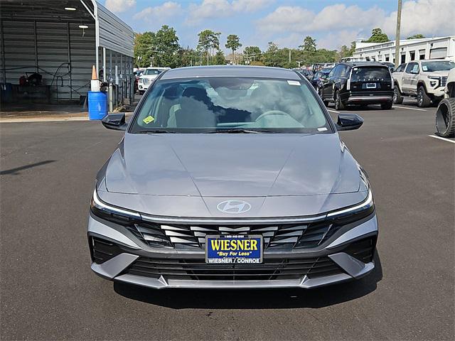 2026 Hyundai Elantra SEL Sport photo 2