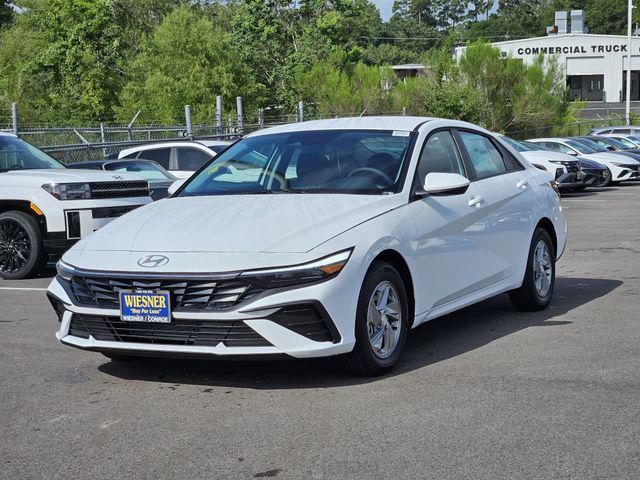 New 2026 Hyundai Elantra SE