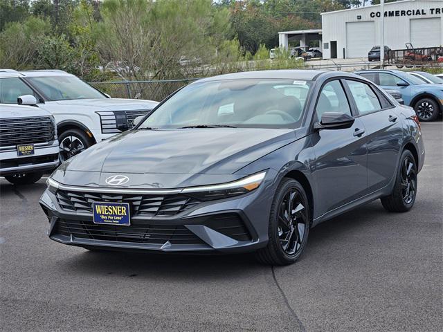 2026 Hyundai Elantra SEL's photo