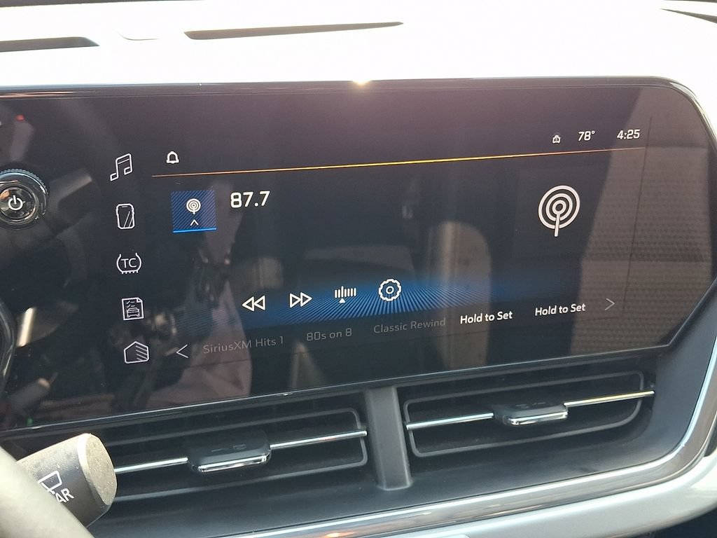 2024 Chevrolet Trax LT - Photo 16