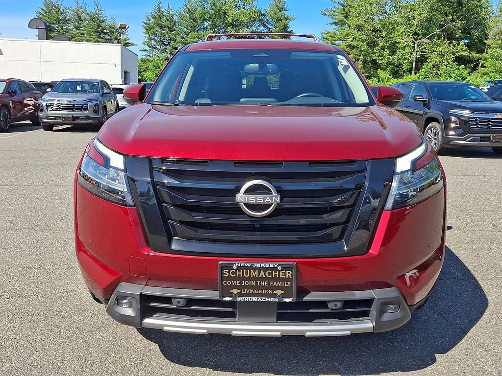 Used 2022 Nissan Pathfinder SL 4WD SUV