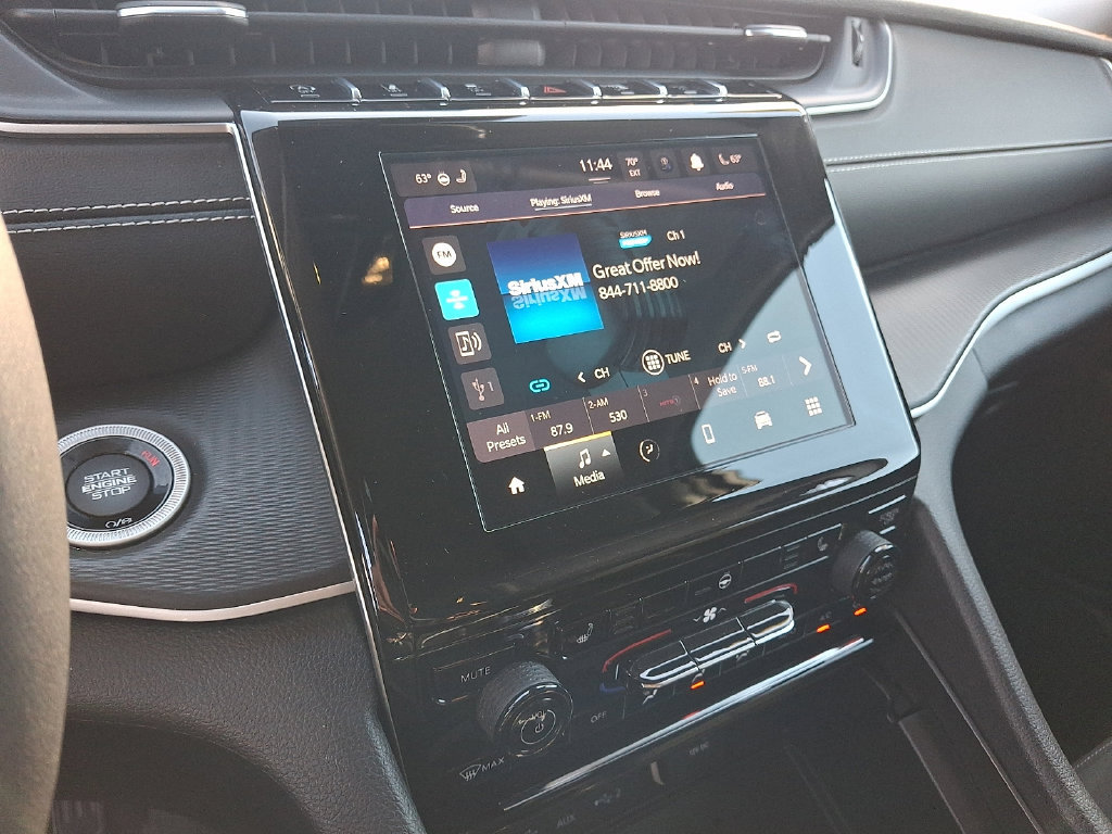 2023 Jeep Grand Cherokee Laredo - Photo 16