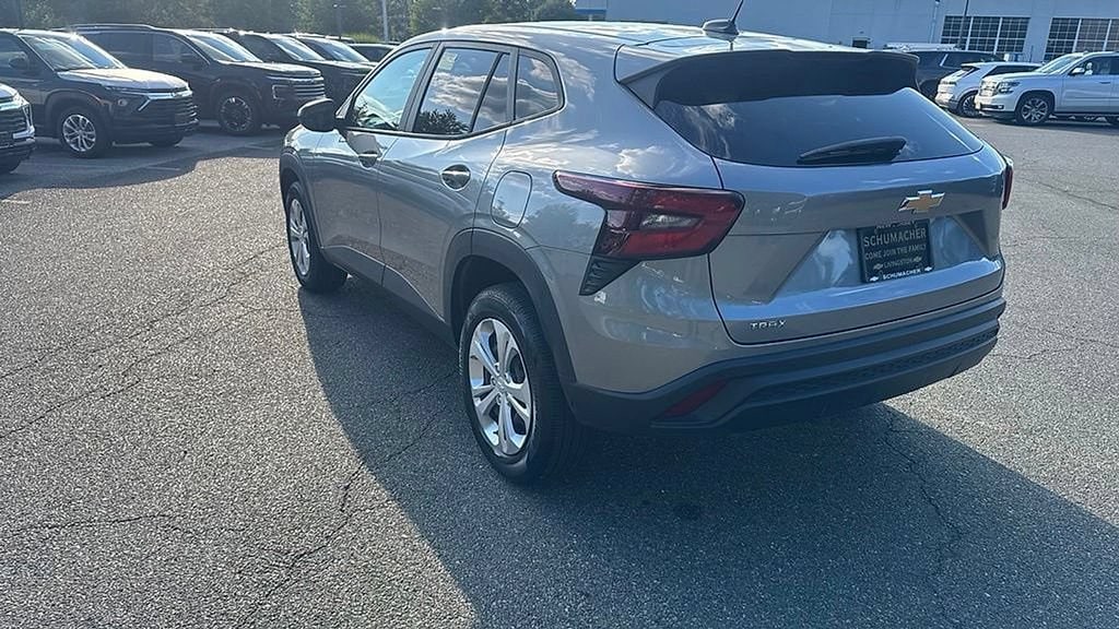 Used 2024 Chevrolet Trax LS SUV