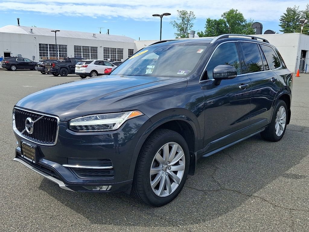 Used 2017 Volvo XC90 T6 Momentum SUV