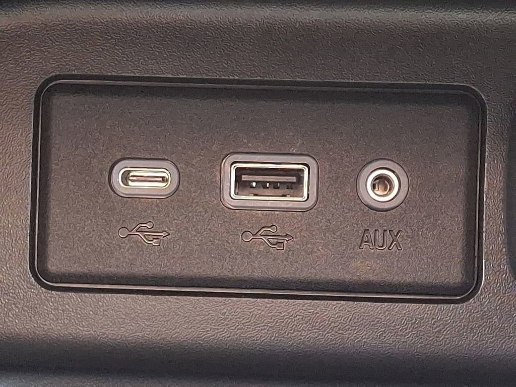 2023 Chevrolet Equinox LT - Photo 27