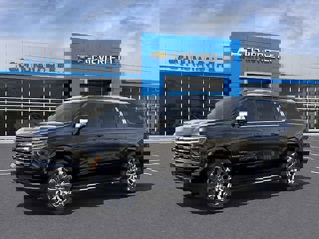 2025 Chevrolet Suburban Premier photo 2