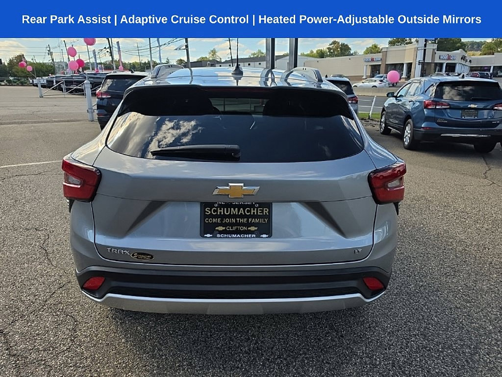 Used 2024 Chevrolet Trax LT SUV