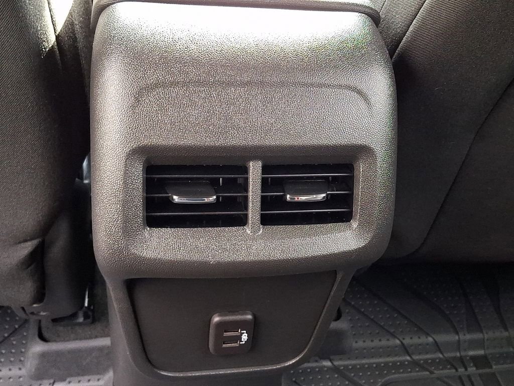 2023 Chevrolet Equinox LT - Photo 11