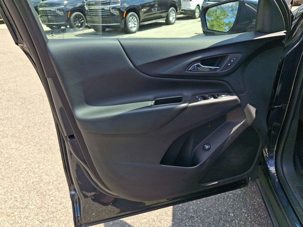 2023 Chevrolet Equinox LT - Photo 13