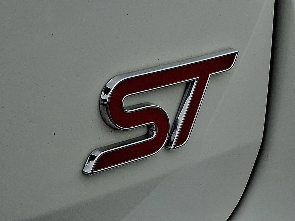 2024 Ford Explorer ST - Photo 30