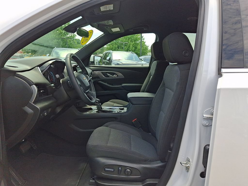 2023 Chevrolet Traverse 1LT - Photo 13