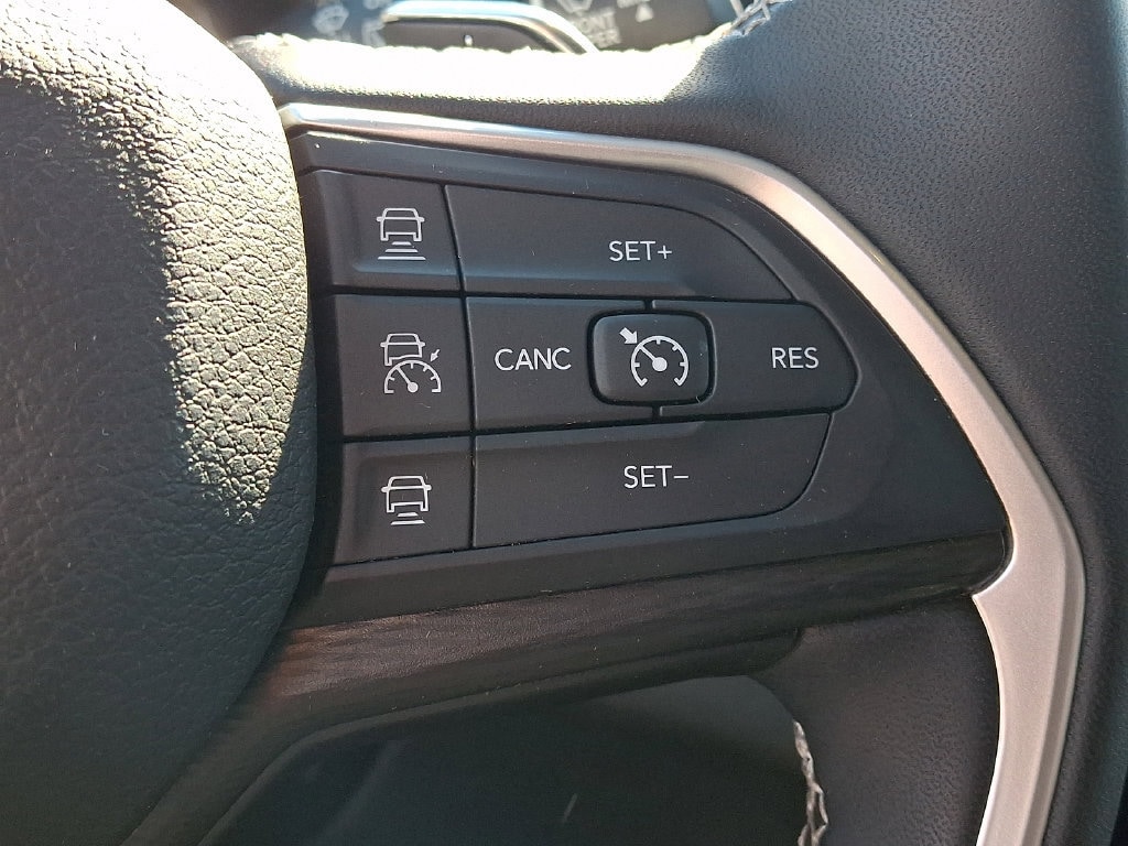 2023 Jeep Grand Cherokee Laredo - Photo 21