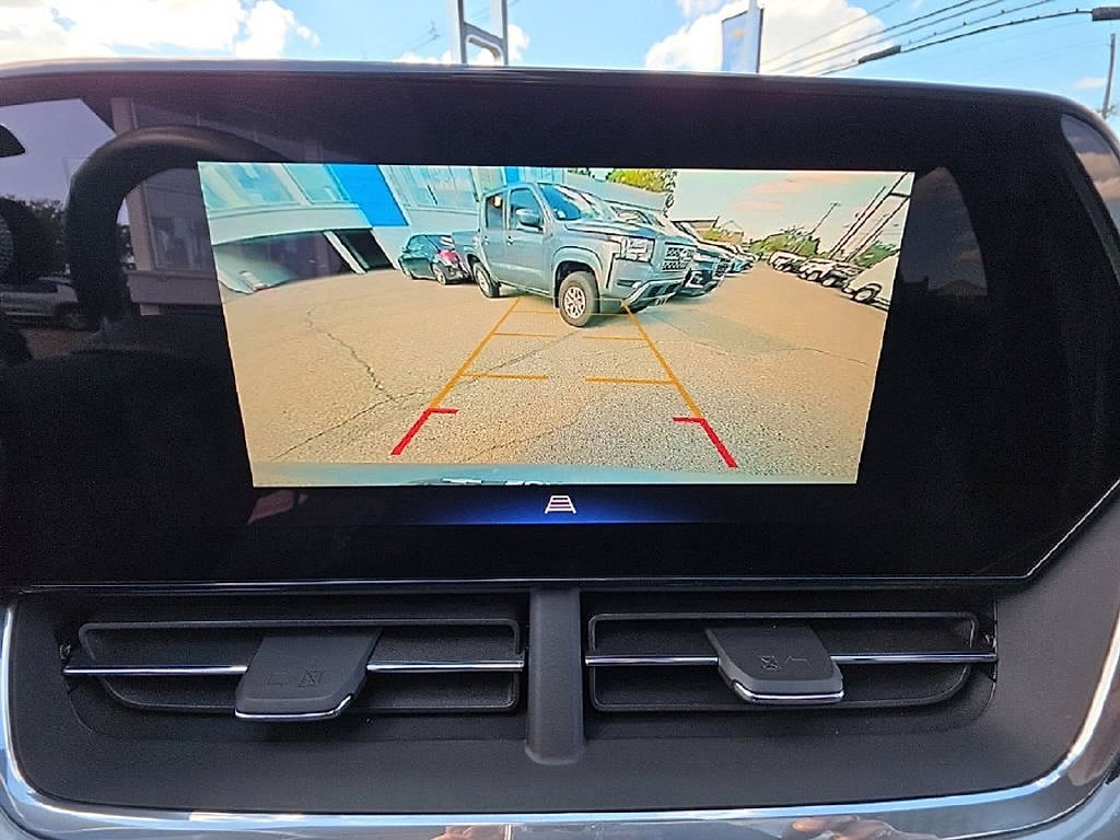 2024 Chevrolet Trax LT - Photo 11