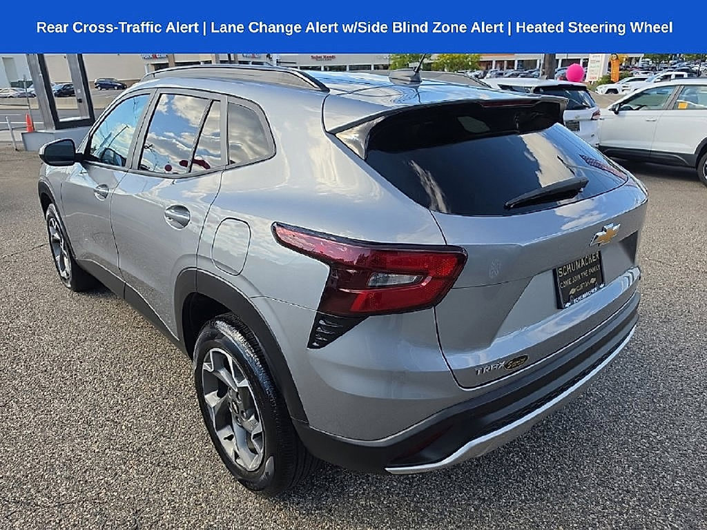 Used 2024 Chevrolet Trax LT SUV
