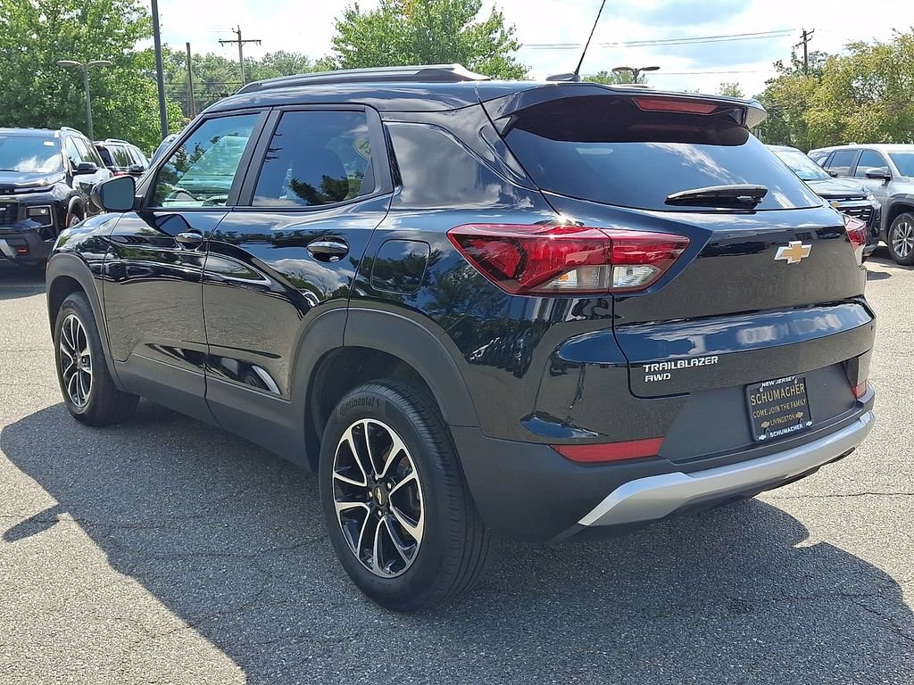 Used 2024 Chevrolet Trailblazer LT SUV
