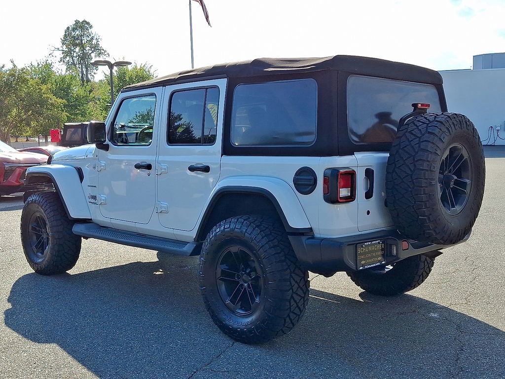 2018 Jeep Wrangler Unlimited Sahara photo 4