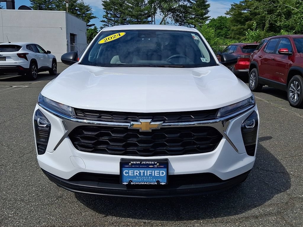 Used 2024 Chevrolet Trax LS SUV