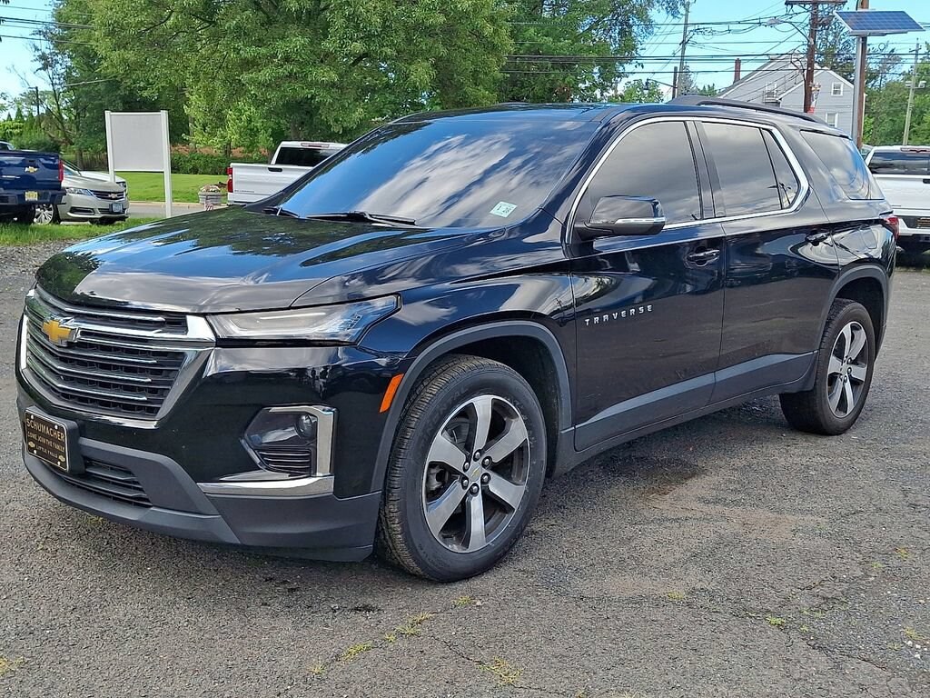 Used 2023 Chevrolet Traverse LT Leather SUV