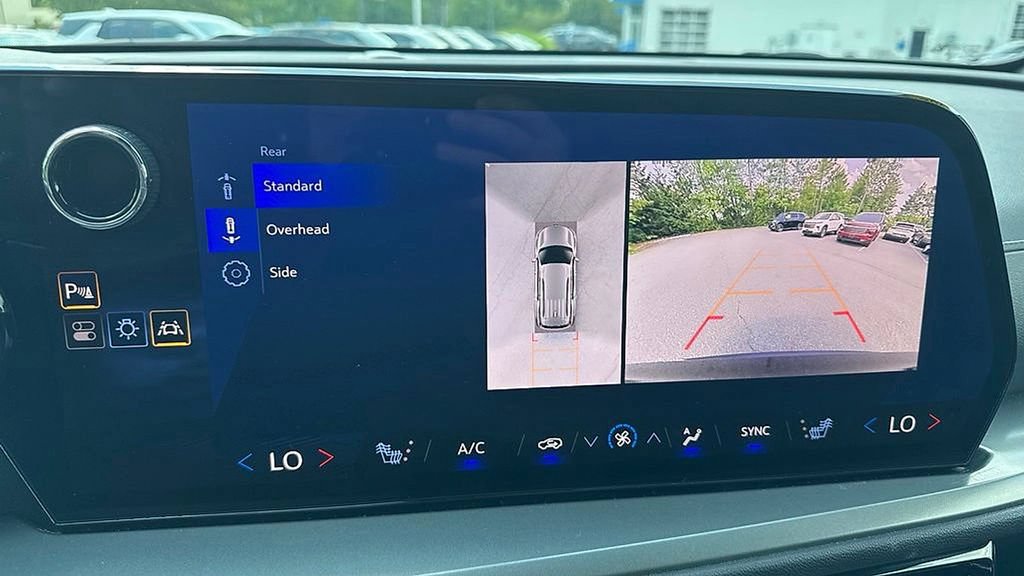 2024 Chevrolet Traverse LS - Photo 19
