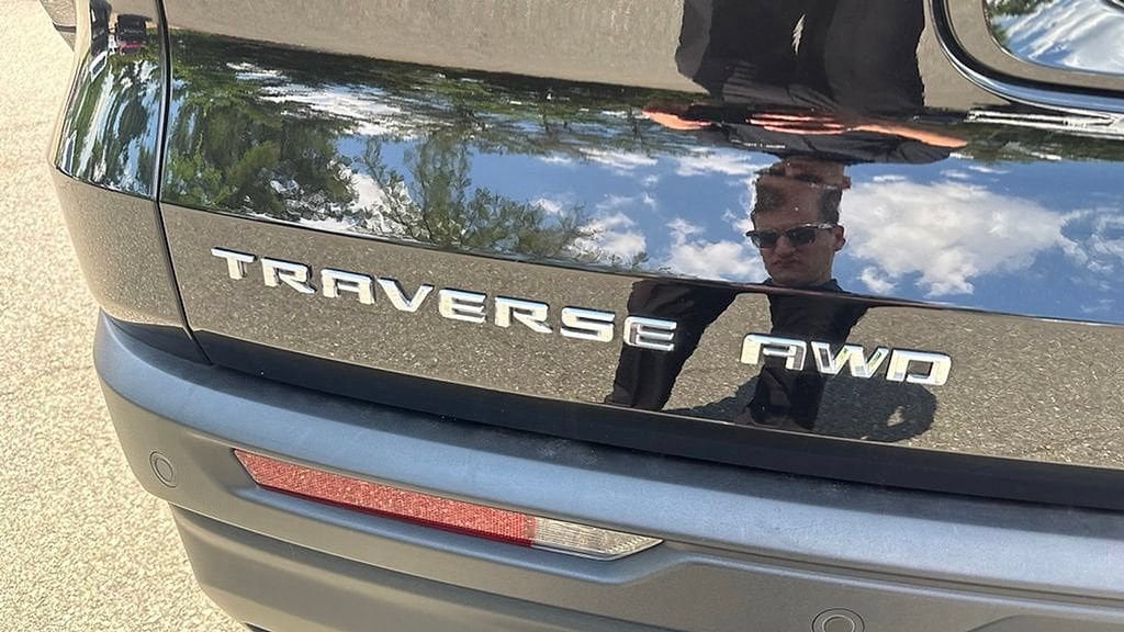 2024 Chevrolet Traverse LS - Photo 28