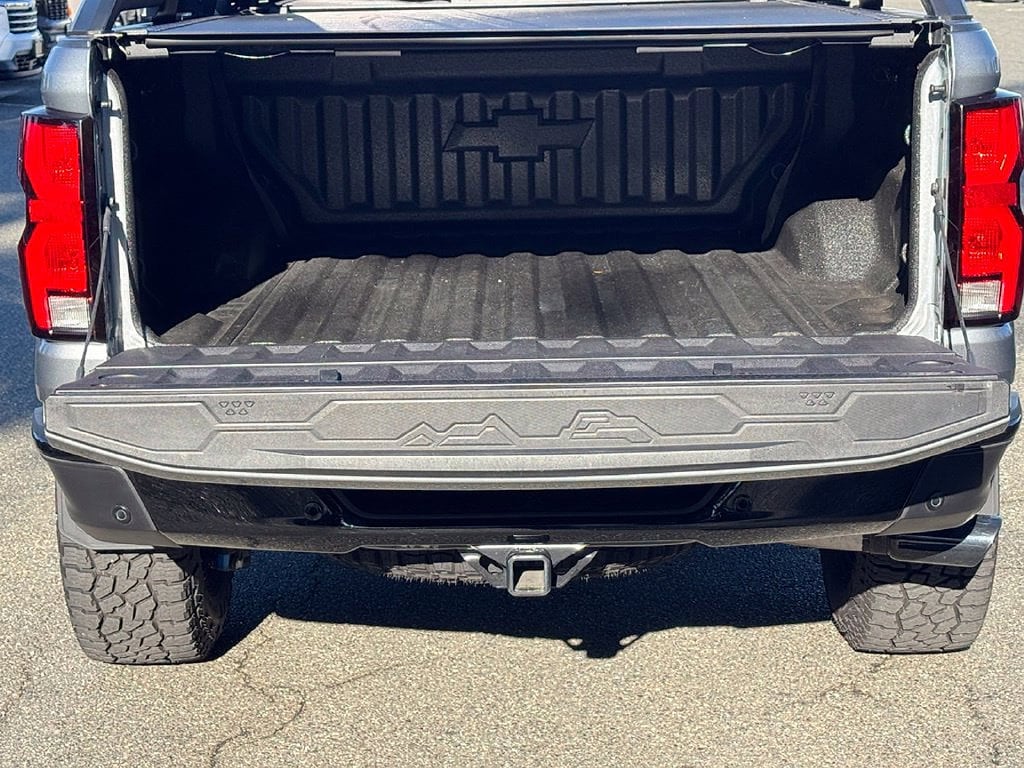 2026 Chevrolet Colorado ZR2 - Photo 13