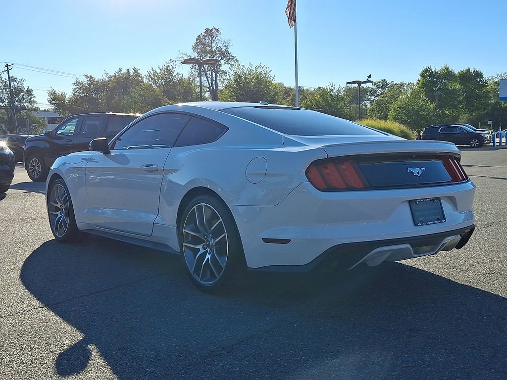 2017 Ford Mustang EcoBoost Premium photo 4