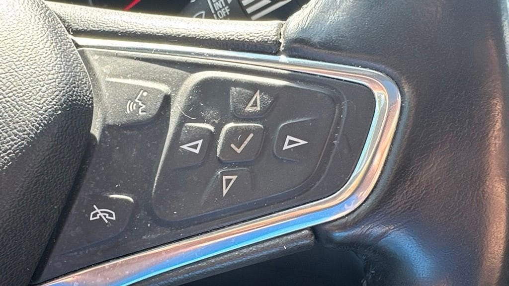 2020 Chevrolet Equinox LT - Photo 16