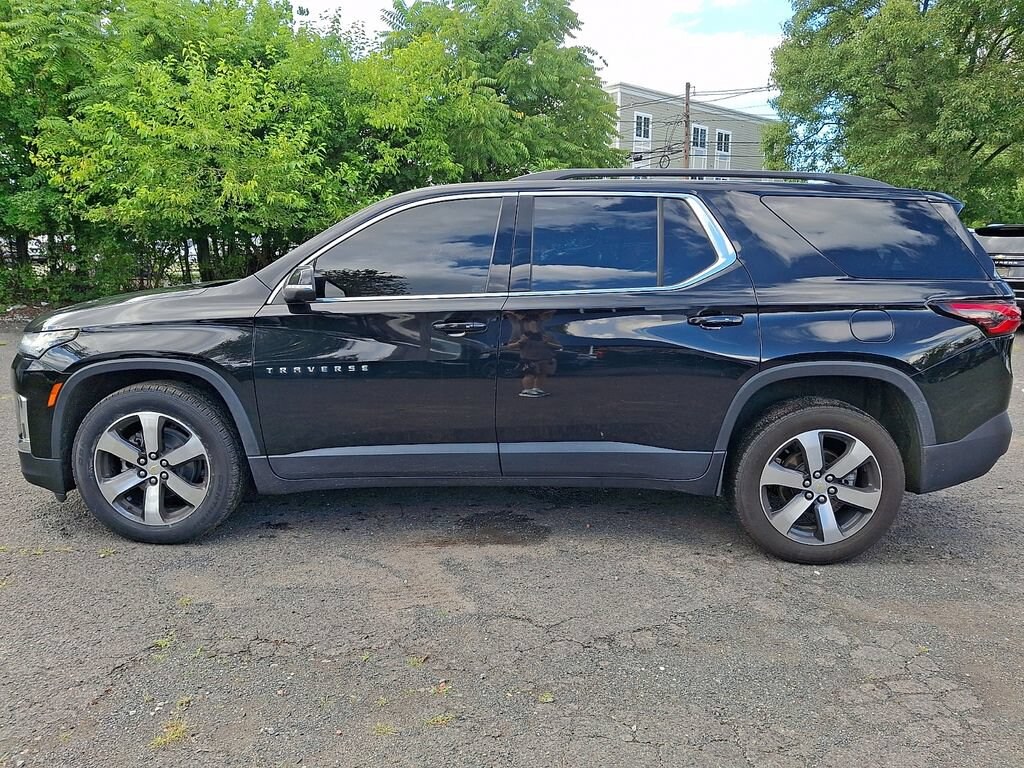 Used 2023 Chevrolet Traverse LT Leather SUV