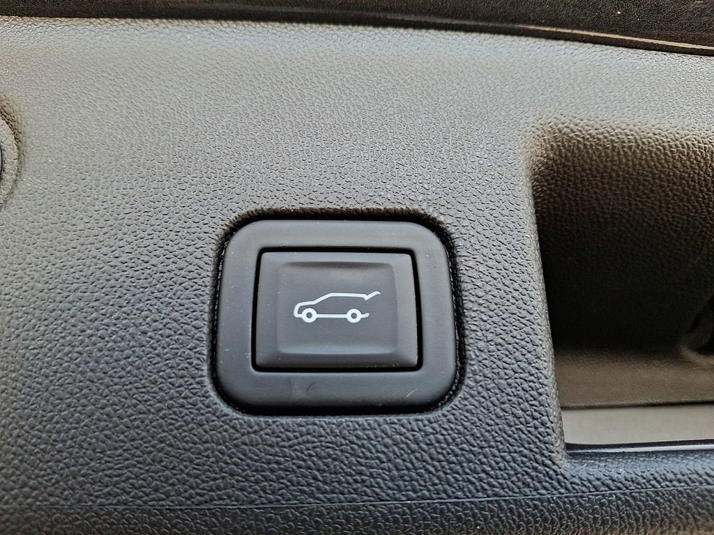 2023 Chevrolet Equinox LT - Photo 31
