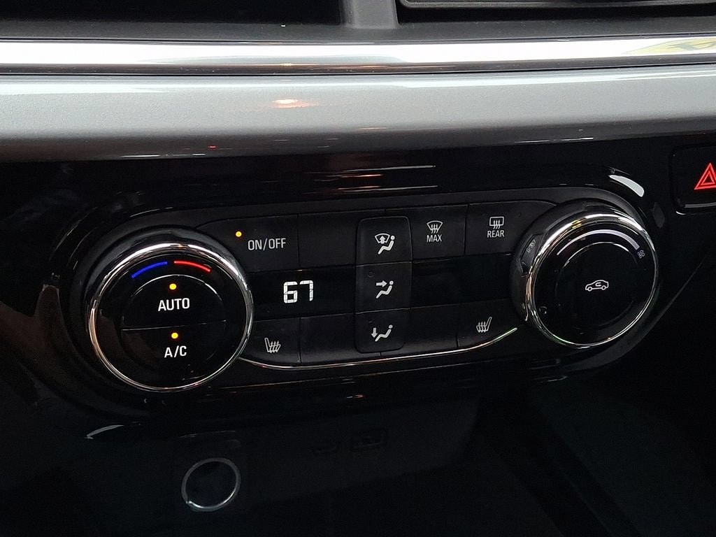 2024 Chevrolet Trax LT - Photo 15
