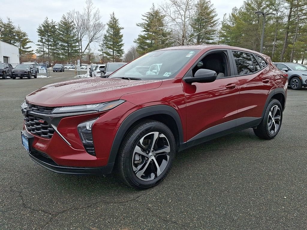 Used 2024 Chevrolet Trax 1RS SUV