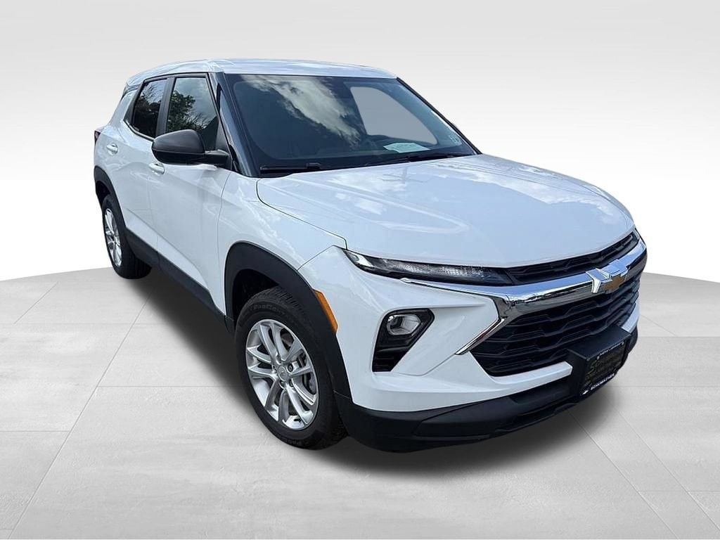 Used 2024 Chevrolet Trailblazer LS SUV