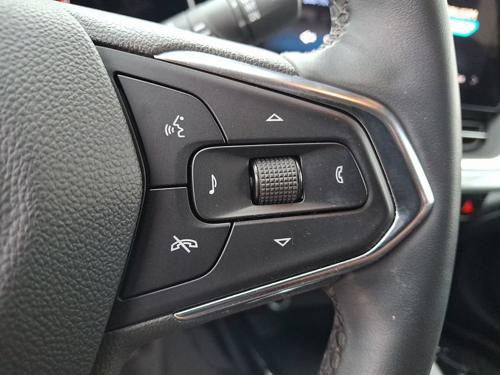 2024 Chevrolet Trax LT - Photo 21
