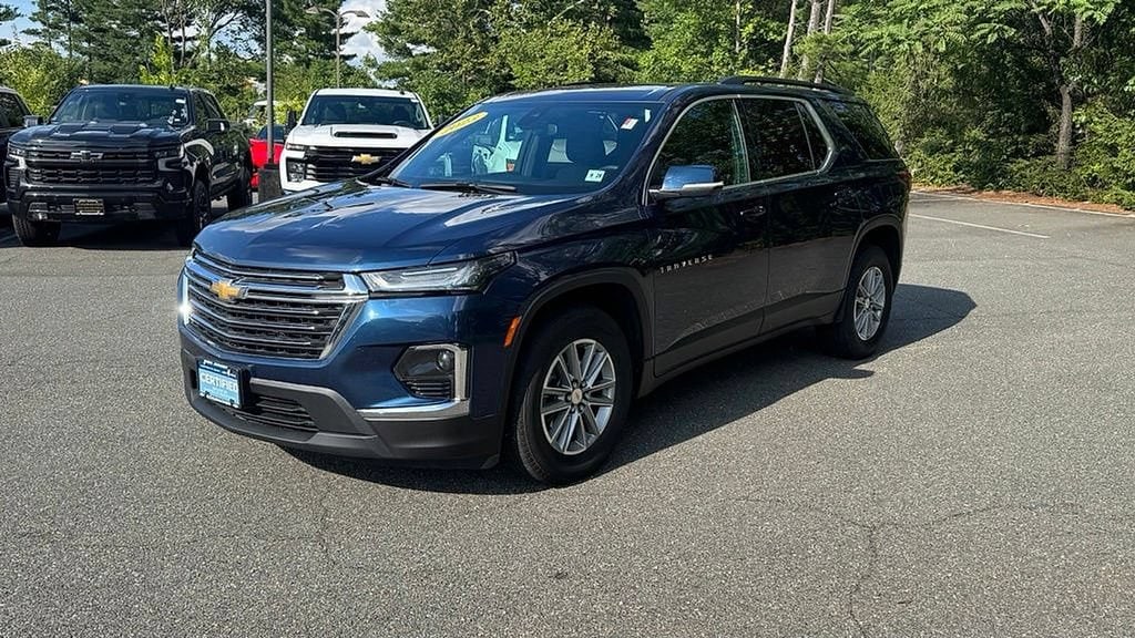 Used 2023 Chevrolet Traverse LT Cloth SUV