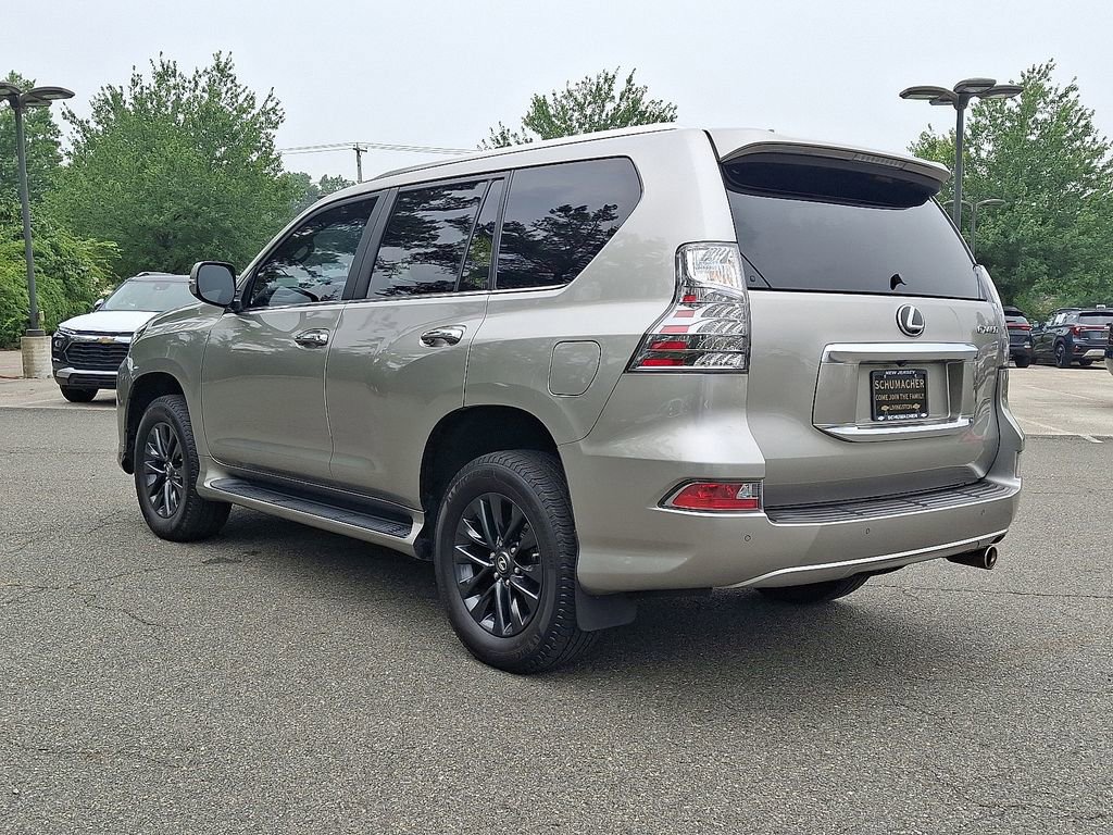 2022 Lexus GX 460 Premium photo 2