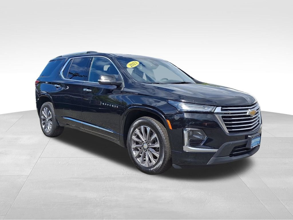 Used 2023 Chevrolet Traverse Premier SUV
