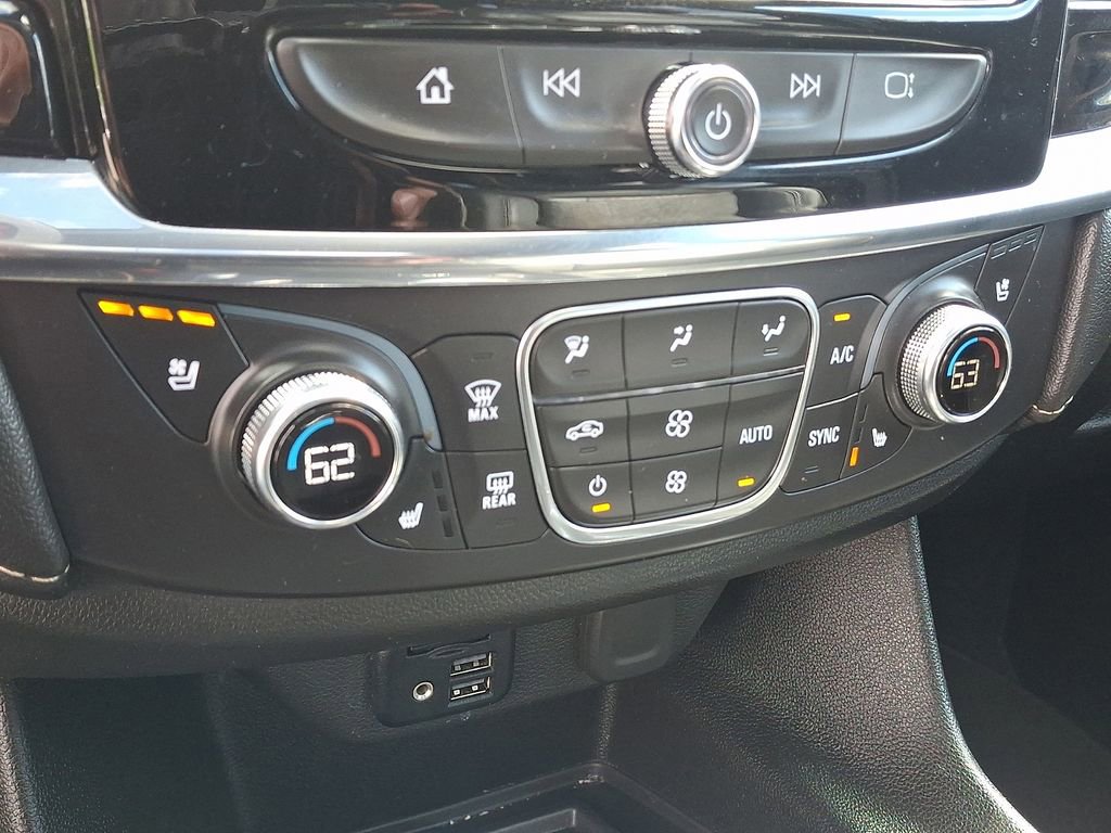 2023 Chevrolet Traverse Premier - Photo 17