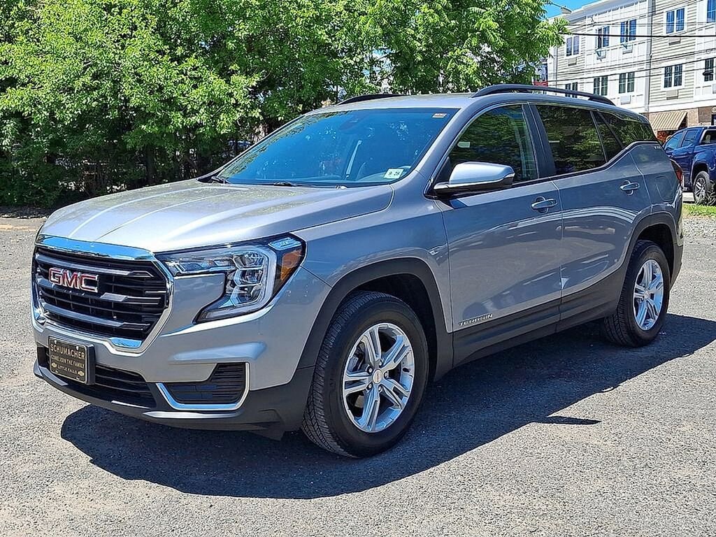 Used 2023 GMC Terrain SLE SUV