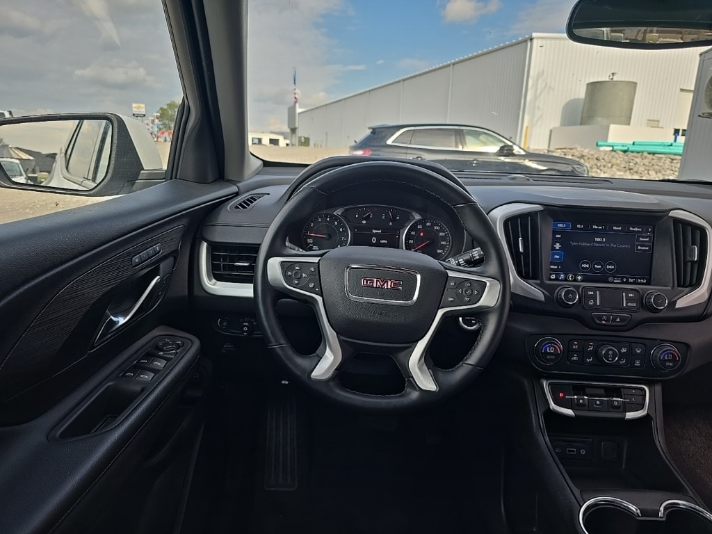 Used 2024 GMC Terrain SLT SUV