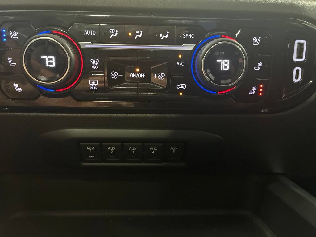2025 Chevrolet Silverado 3500HD High Country - Photo 34