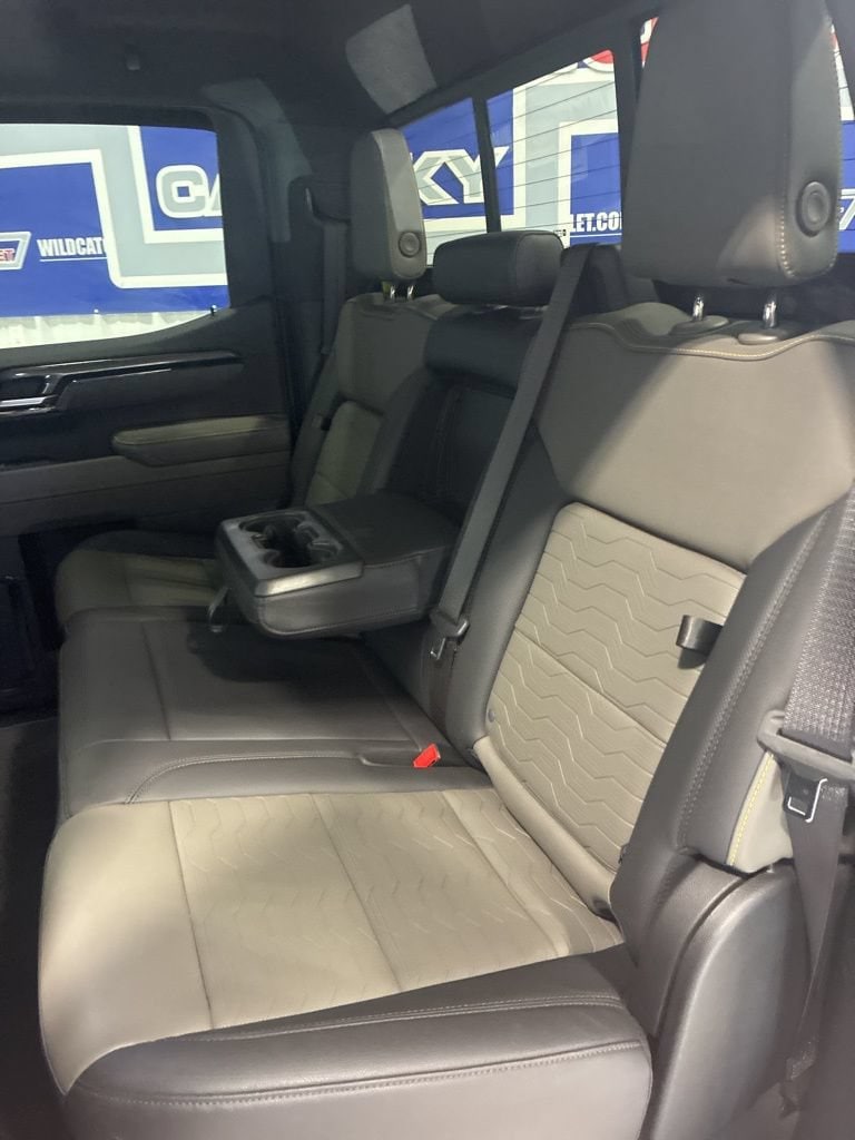 2023 Chevrolet Silverado 1500 ZR2 - Photo 39