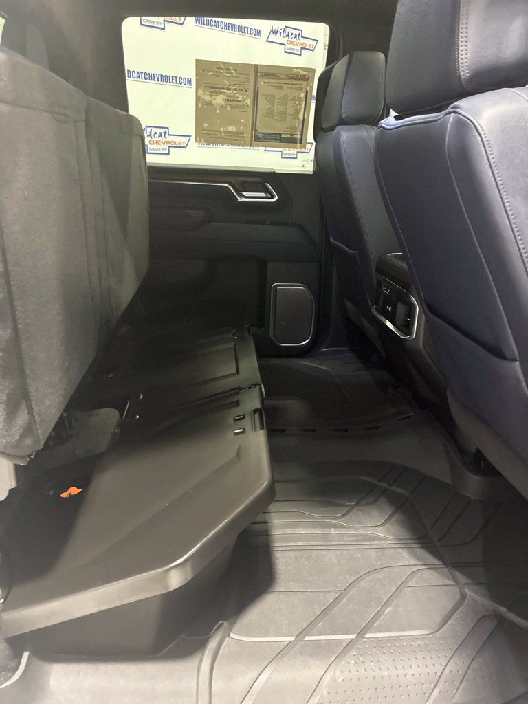 2025 Chevrolet Silverado 3500HD High Country - Photo 40