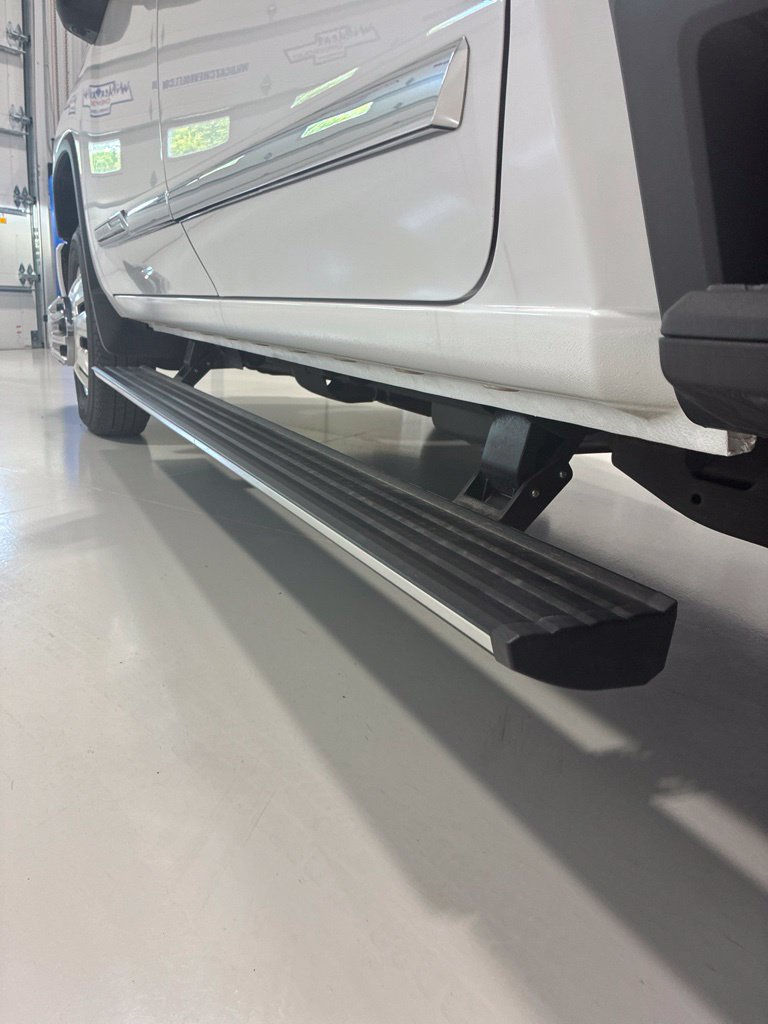 2025 Chevrolet Silverado 3500HD High Country - Photo 33