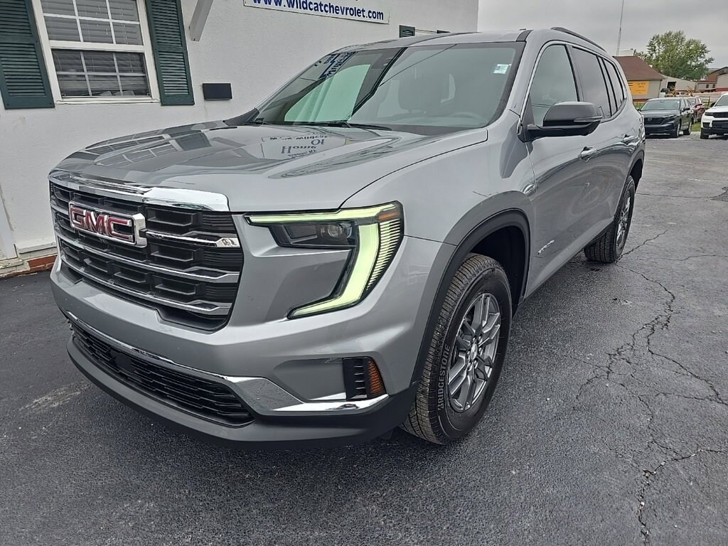 Used 2025 GMC Acadia Elevation SUV