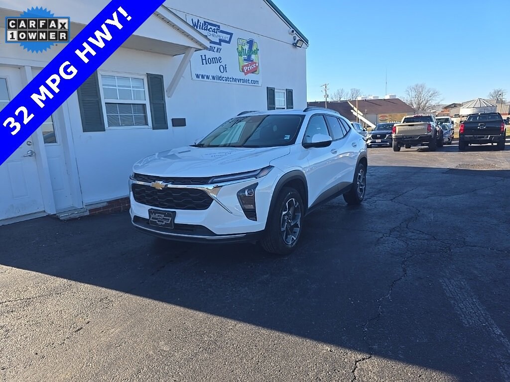 Used 2024 Chevrolet Trax LT SUV