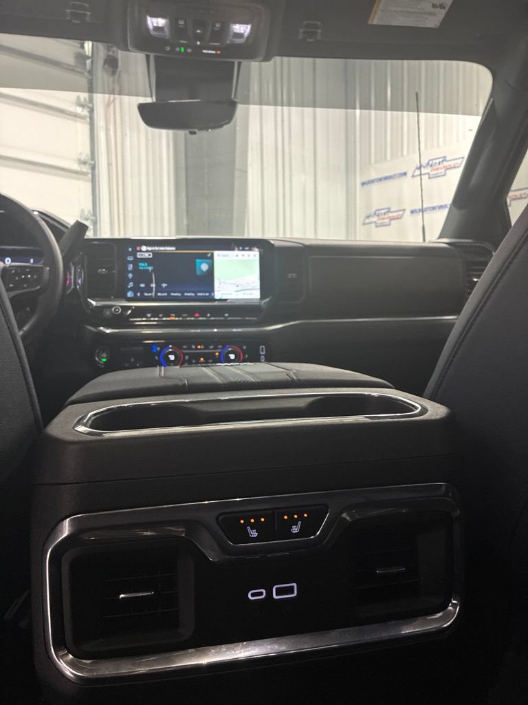 2025 Chevrolet Silverado 3500HD High Country - Photo 40