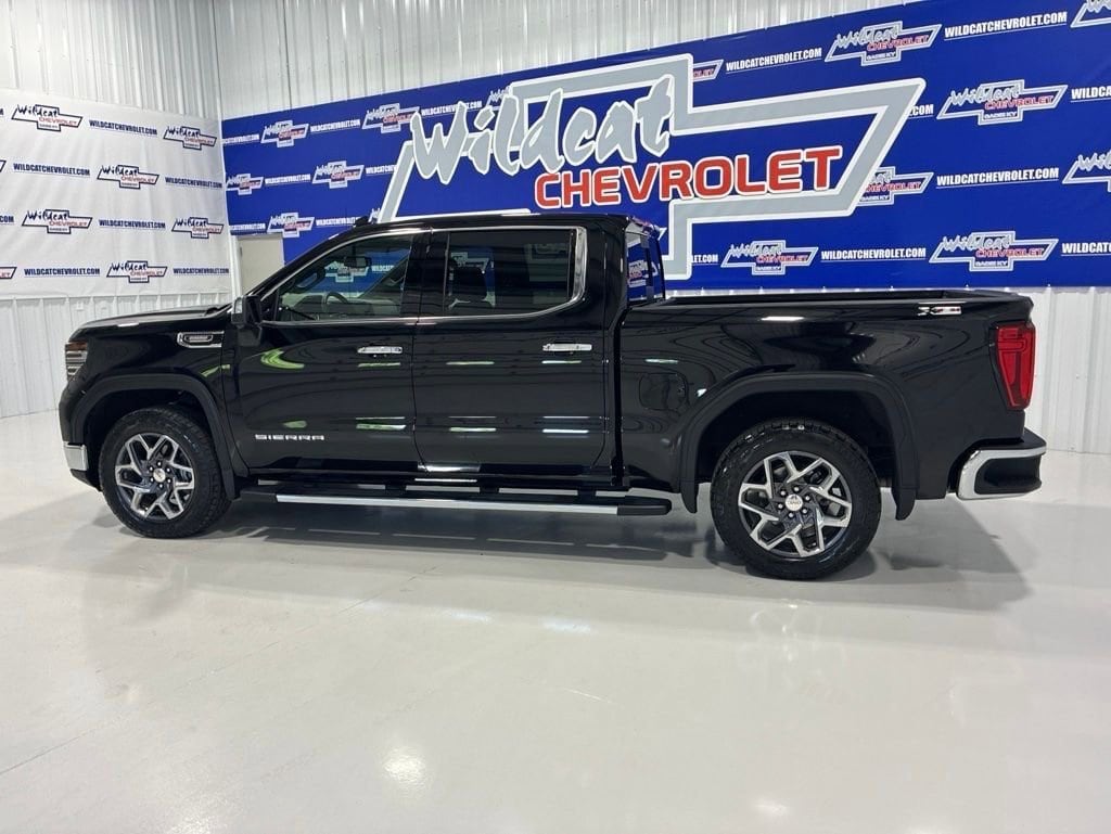 Used 2025 GMC Sierra 1500 SLT Truck