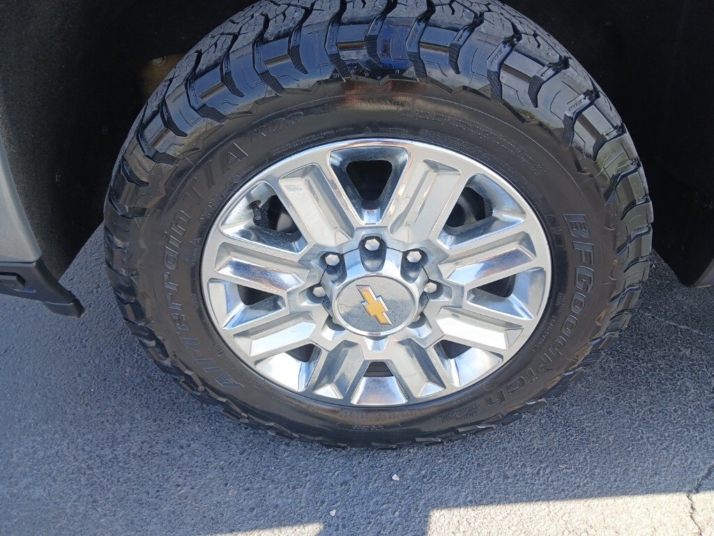 2024 Chevrolet Silverado 3500HD High Country photo 4